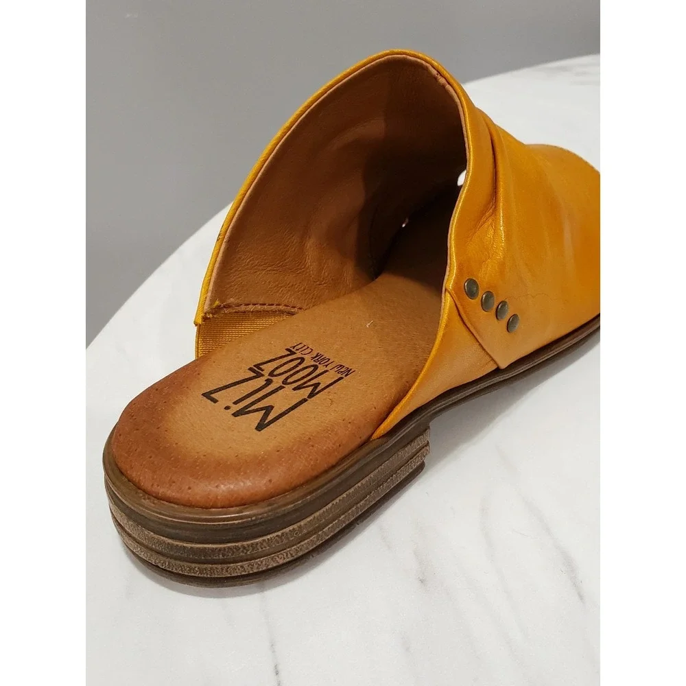 NEW EU 36 / US 6 WIDE WIDTH Miz Mooz Leather Slide Sandals Dandelion ochre brown